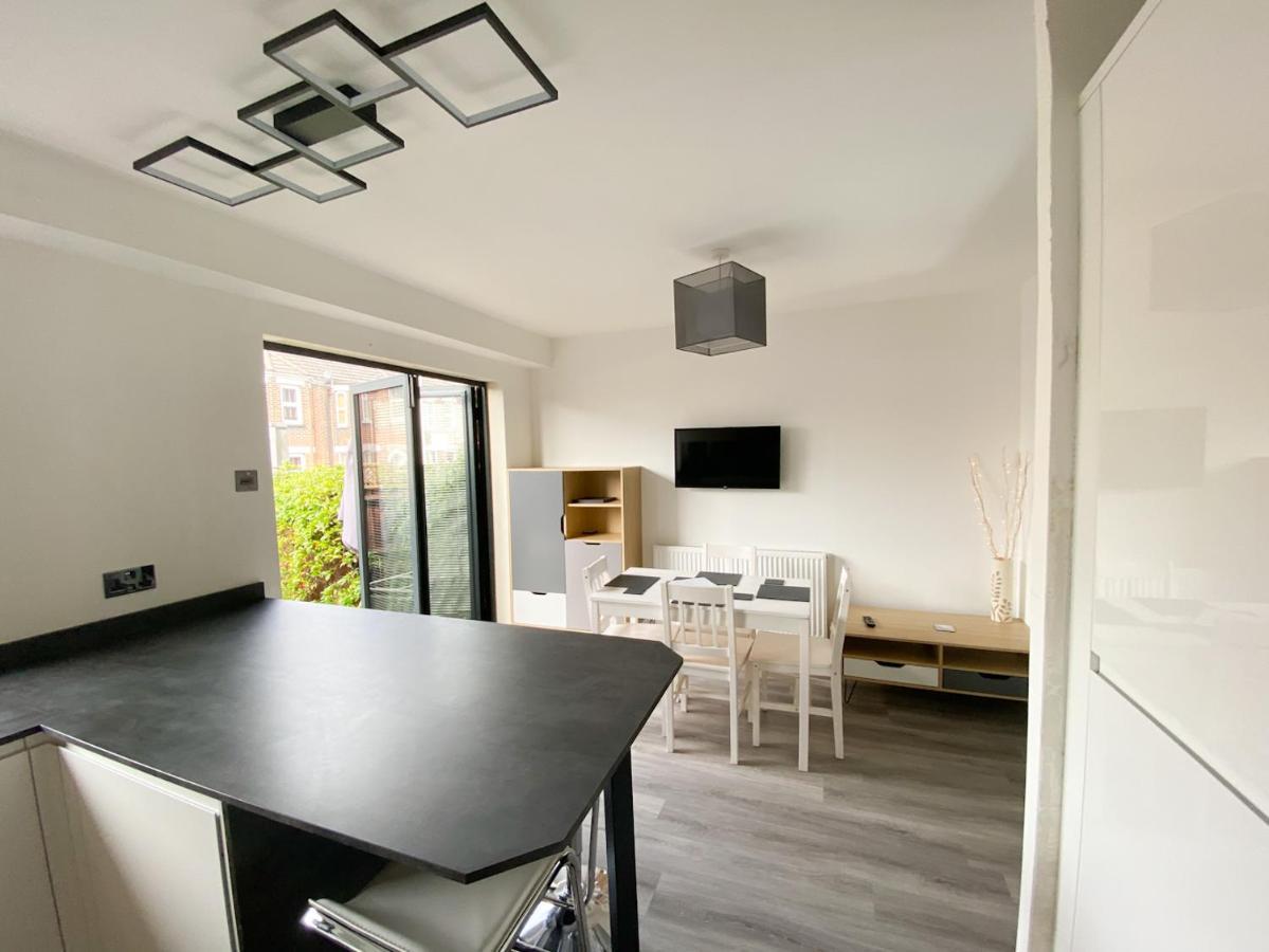 Harbourside House - Great Location - Parking - 2 En-Suites - Sleeps 5 Plus 1 Poole Luaran gambar