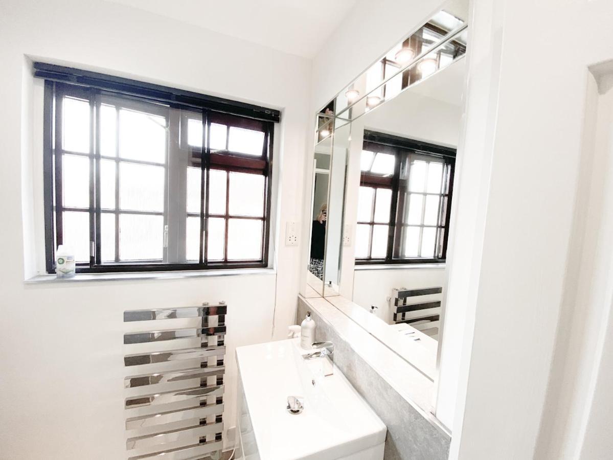 Harbourside House - Great Location - Parking - 2 En-Suites - Sleeps 5 Plus 1 Poole Luaran gambar